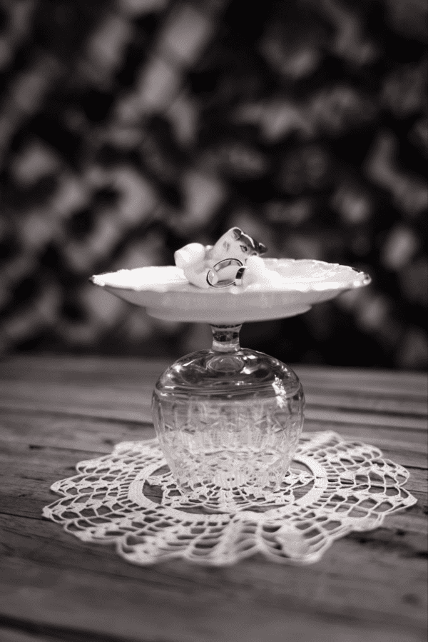 Copa antigua de Sol y sombra con platito de porcelana, un set vintage perfecto como jabonera o para guardar tus tesoros
